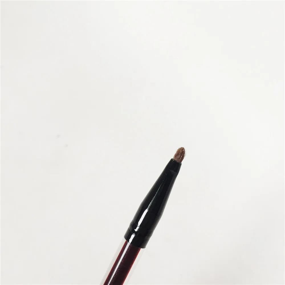 Kevyn Aucoin The Concealer Brush _ 2