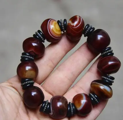 

Free shipping 21x15 Madagascar natural decorative pattern silk agateenergy healing bracelet