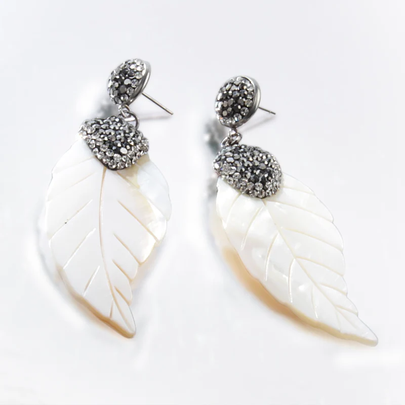 

BERBENY 2018 New Fashion Feather Wedding Shell Crystal Long Drop Earrings For Women Girl Bohemian Big Earrings