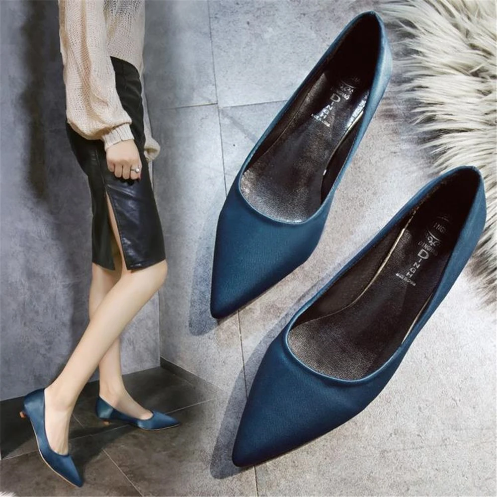 minimalist womens shoes