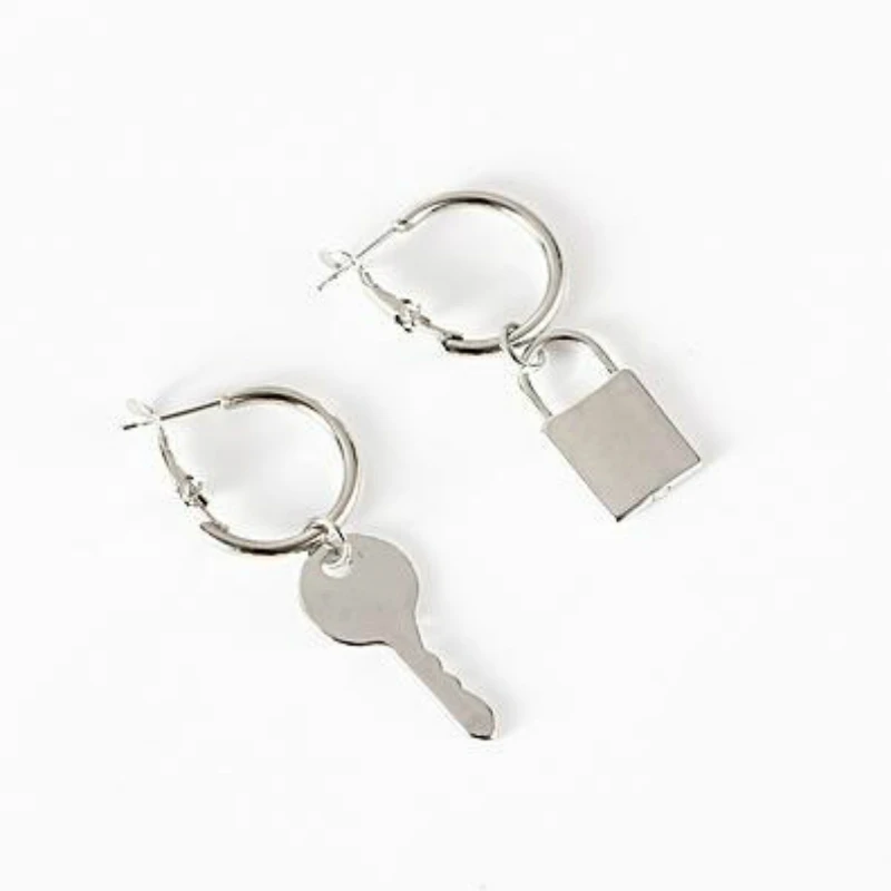 

Gold Silver Color Lock Key Drop Earrings For Women Asymmetrical Earrings Simple Unique Design Party Earings Fashion Jewelry