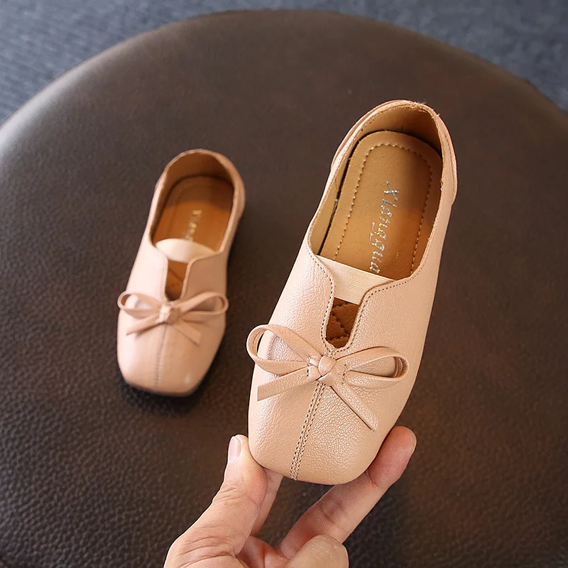 

2018 NEW 16.5-18.5CM Autumn/Spring Fashion Bowtie Kids Shoes For Girl Leather Solid Hollow Casual Pretty Girls School Shoes