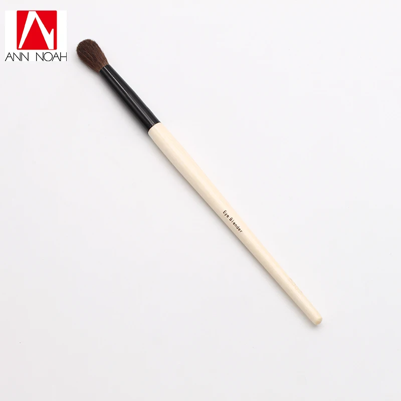 

Professional Long Wood Handle Soft Pony Hair Easy Makeup Eye Blender Brush