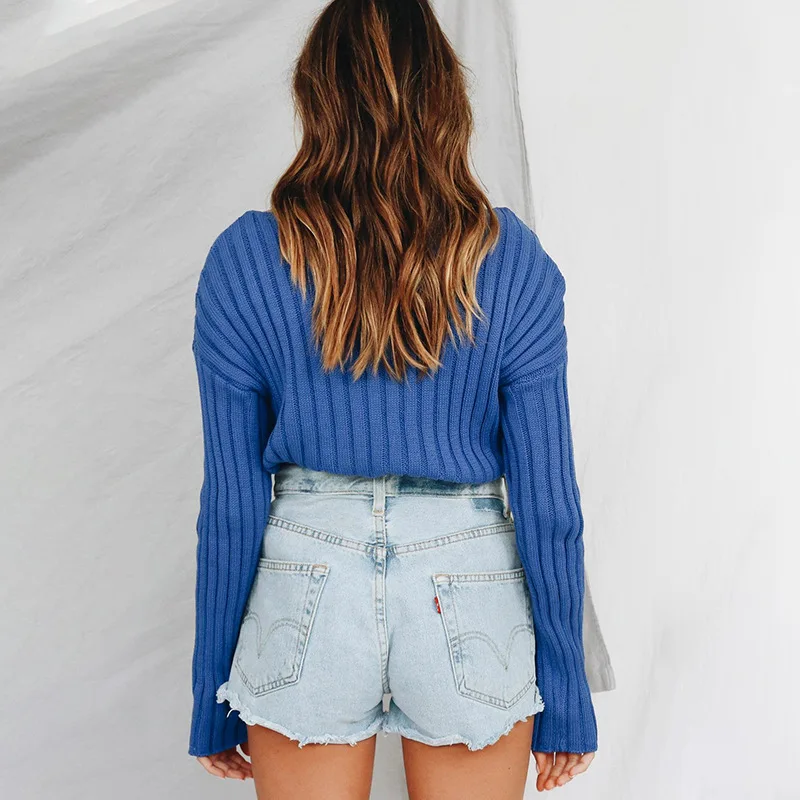  A sweater jacket with a generation of hair