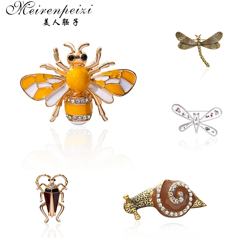 

Meirenpeizi Insect Bee Frog Brooches Pin Female Hijab Pin Snails Beetle Broche Male Suit Lapel Pin Animal Crystal Strass Brooch