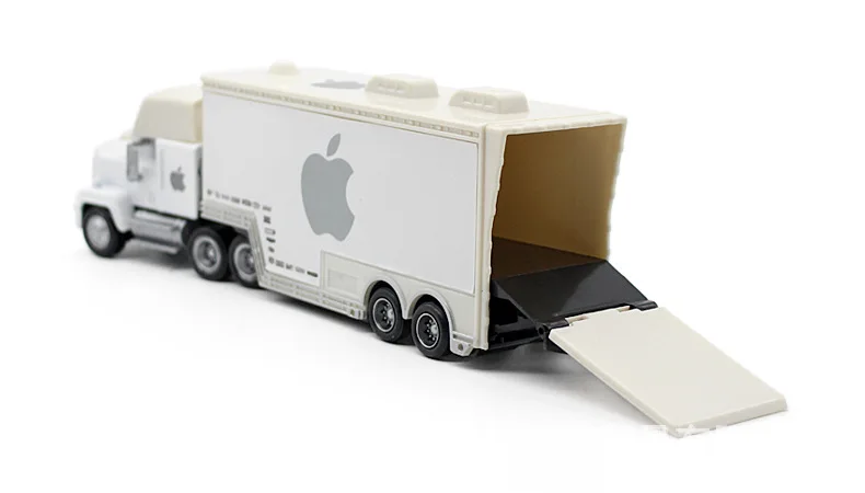 Lowest Price Disney Pixar Cars White Apple Mack Uncle Truck Metal  Diecast Alloy And Plastic Toy Car 1:55 Children'S Toy Car  McQueen