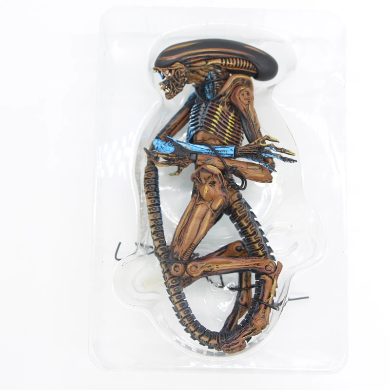

NECA Resident Alien 3 18cm PVC Action Figure Collectible Model Toy