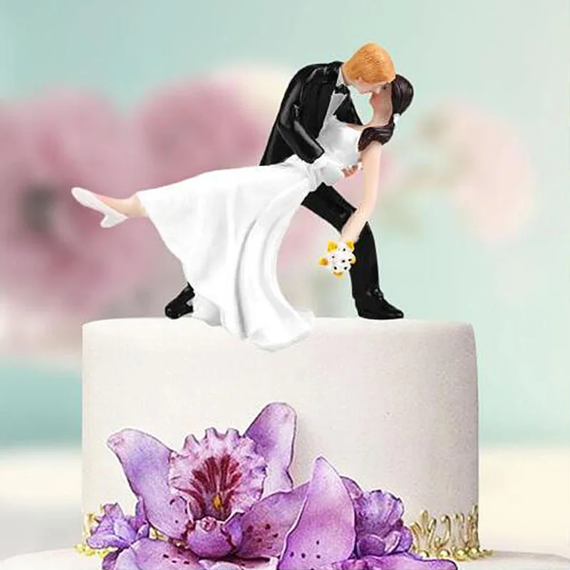 Romantic Cake Doll Bride and Groom Wedding Cake Topper Couple Hug Tango Kiss Bridal Wedding Resin Doll Decoration DA
Romantic Cake Doll Bride and Groom Wedding Cake Topper Couple Hug Tango Kiss Bridal Wedding Resin Doll Decoration DA