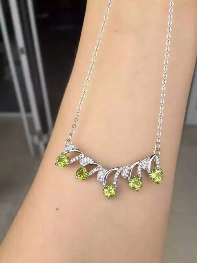 Натуральный зеленый камень хризолит Цепочки и ожерелья натуральный оливин кулон Цепочки и ожерелья S925 серебряные женские ребенок моды