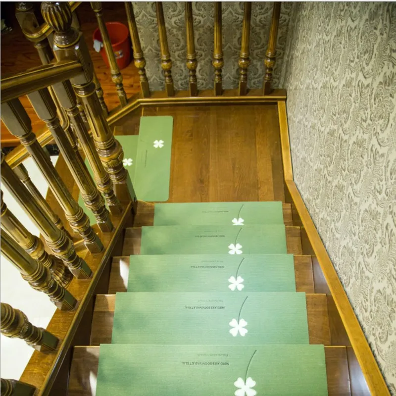 13pcs Self Adhesive Luminous Non Slip Stair Carpet Mat Floor