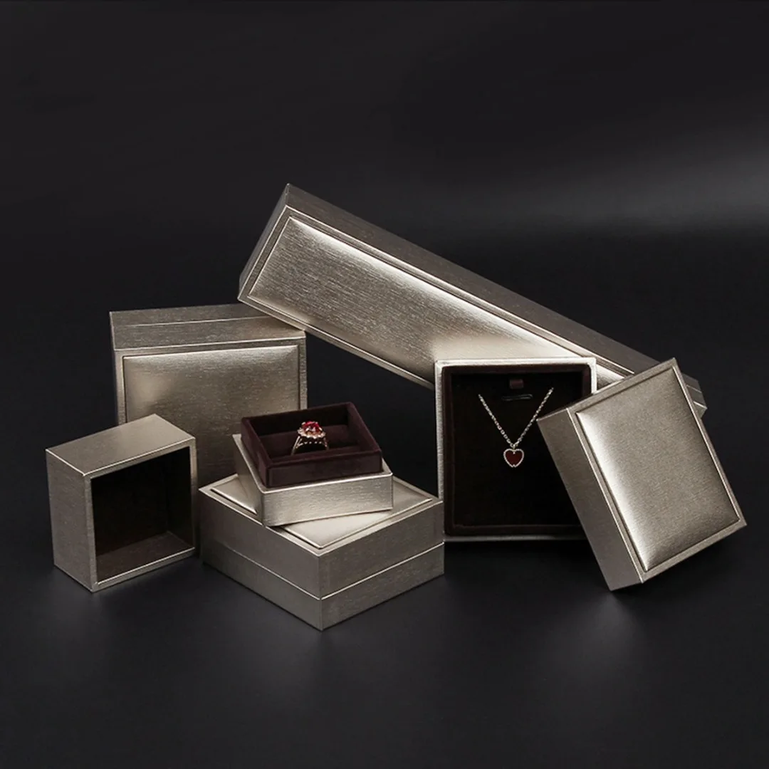 High Quality Leatherette Paper Jewelry Gift Box Shellhard Top Fashion Necklace Earring Bracelet Ring Packing Case Storage Box