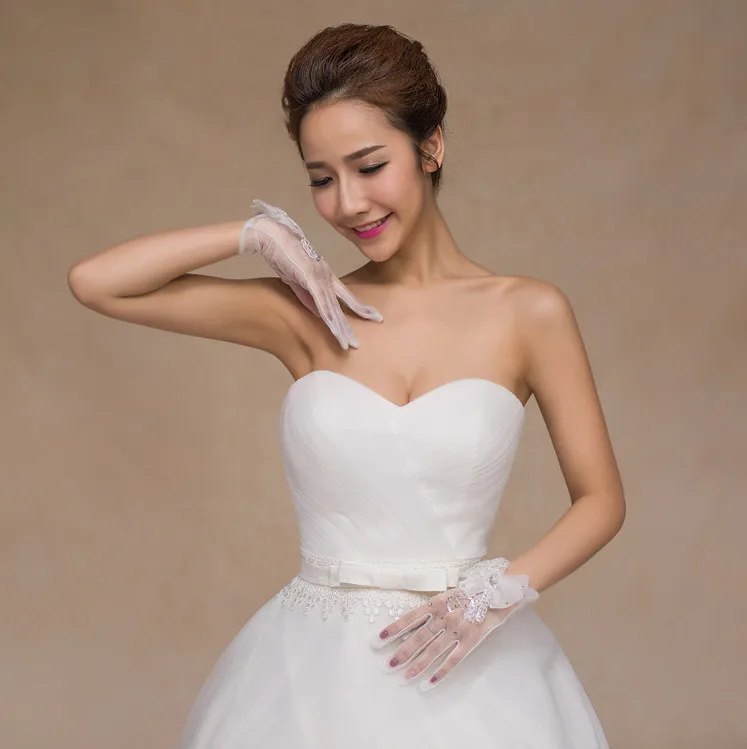 2018 новая мода высокое качество упругие девушки невесты Лук цветок перчатки Для женщин короткие белые перчатки для девочек вечерние