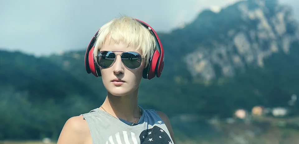 August EP640 Over Wireless Headphones with Microphone-Red_