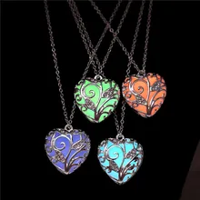 Colares luminosos coração pingente colar brilhante no escuro colares encantos moda jóias para mulher