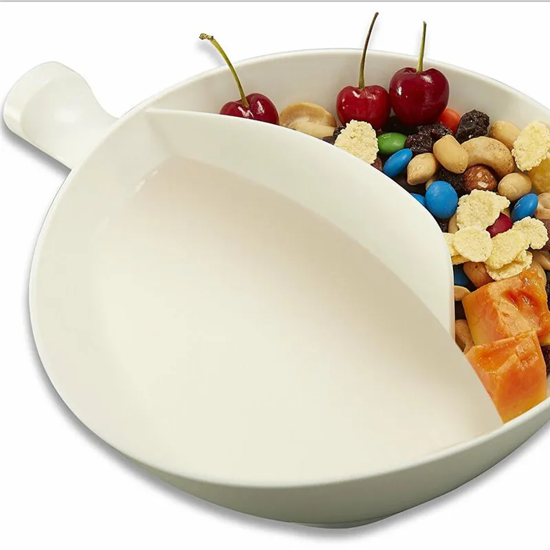 

Multifunctional Plastic Cereal Bowl Plate Snacks Dish Containers Separate Containers for Snacks and Milk with Handle Grip
