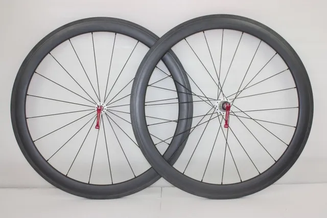 Best price at $398 Cheap Wholesale black glossy decals 50mm 700c clincher matte finish carbon wheels with black novatec hub for road bike use wheelset