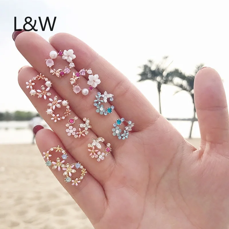 

3UMeter Pearl Earrings for Women Rhinestone Korean Earrings Flower Earrings Wreath Small Fresh Wreath Hundred Petals Pure Silver