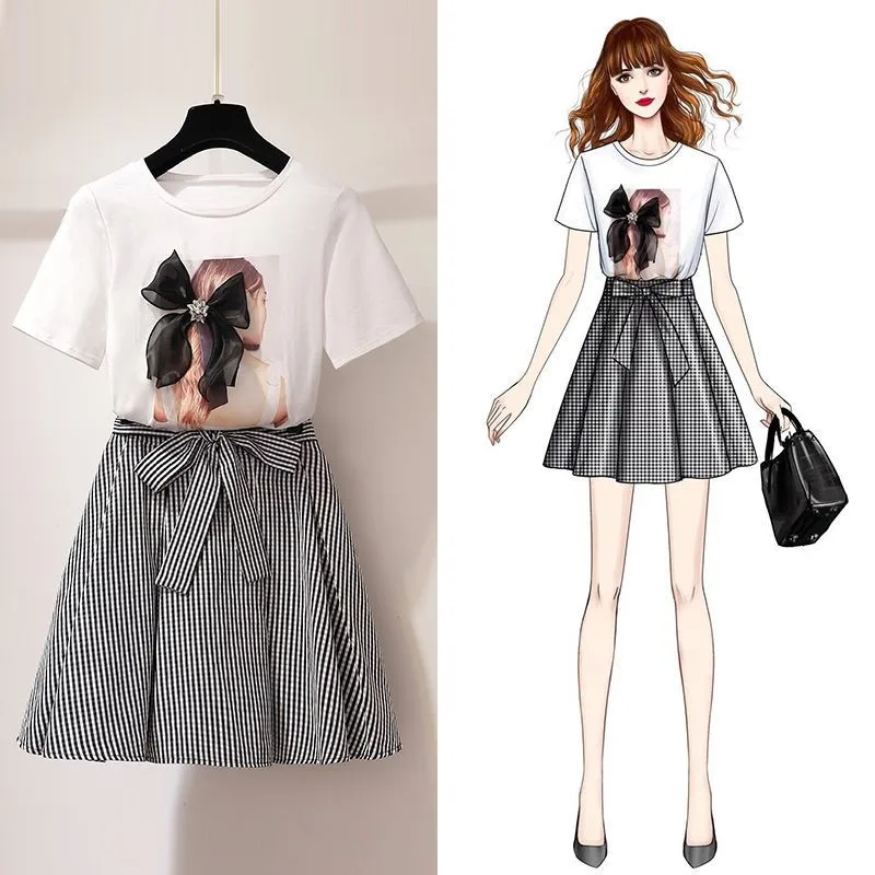 

2019 New Summer Fashion Women's Sets O Neck T Shirts + A-line Skirts Students Suits