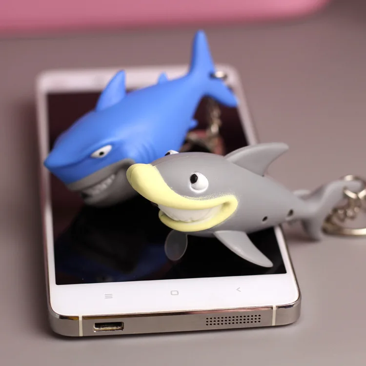 

IVYYE 1PCS Shark Fashion Anime Action Figure Model PVC Collection Cartoon Figures Luminous Toys Keychain Unisex Gifts