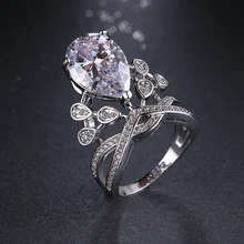 Emmaya moda encantador grande gota zircons suavemente pavimentado anel de dedo feminino real branco cor do ouro cristal anel de casamento