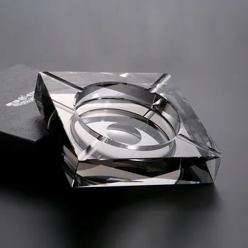 

Portable Ashtray Cigarette Ashtray for Outdoor Use Crystal Ash Holder Smoking Ash Tray for Home Decoration
