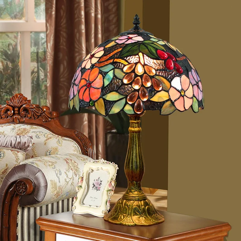 

European creative Tiffany stained glass living room dining room bedroom bedside table lamp bar garden grape retro lamp WF5111022