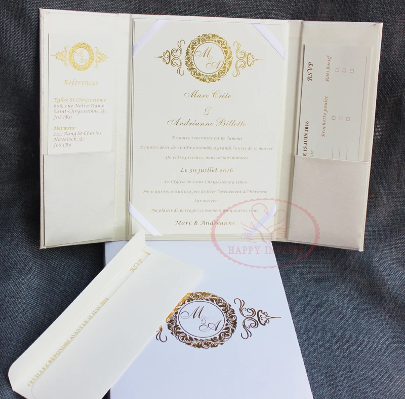 HI2011-индивидуальные элегантные бежевые шелковые Folio свадебные пригласительные открытки с розовой брошь с золотистыми стразами