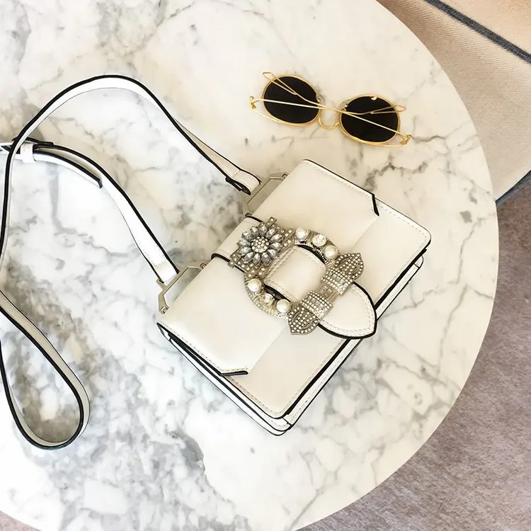 

2019 New Mini Chain Simple Small Square Bag Fashion Shoulder Messenger Bag Women Crossbody Bag Wallet Phone Bag