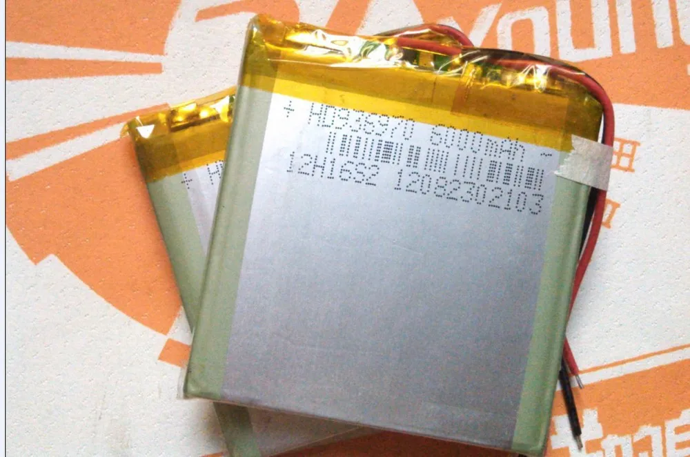 

The new 6000mah 3.7v polymer battery 936970 Tablet PC built-in core mobile power