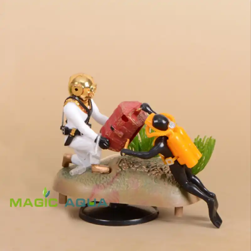 Double Treasure Hunter Diver Action Figure Fish Tank Ornament Aquarium