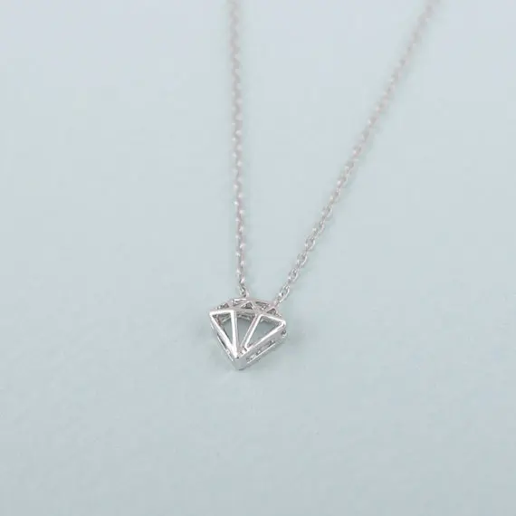 Diamond shaped Necklace In Silver.jpg