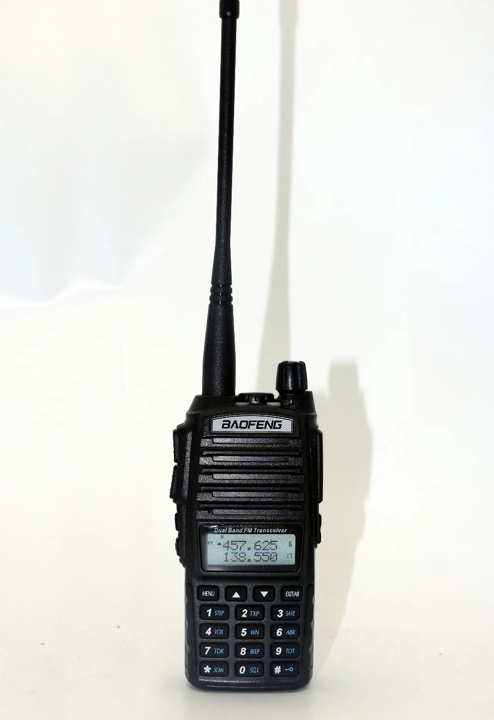 BaoFeng UV-82HK Walkie Talkie  CB Radio Baofeng UV-82 Series Transceiver 128CH 8W VHF UHF Handheld UV 82 For Hunting Radio BaoFeng UV-82HK Walkie Talkie  CB Radio Baofeng UV-82 Series Transceiver 128CH 8W VHF UHF Handheld UV 82 For Hunting Radio