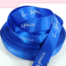 Более 2 см плоский с принтом логотипа на заказ атласная лента для персонализированных подарков коробки украшения цветочный магазин печать логотипа