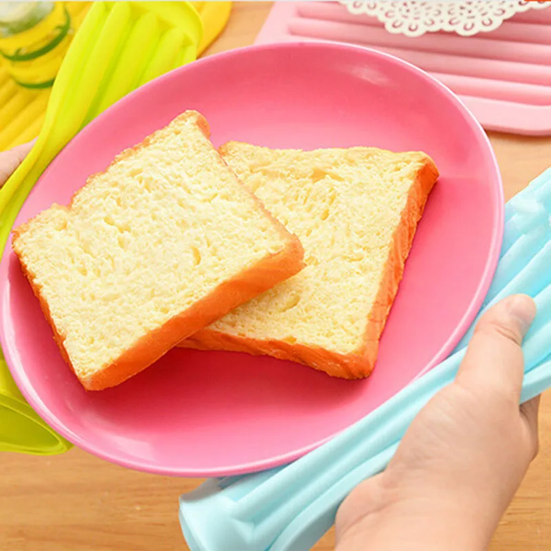 Silicone Non-slip Insulation Pad Tablemat Coasters Dishes Bowl Drain Mat Rack Holder Placemat Can Opener Kitchen Tray     (4)