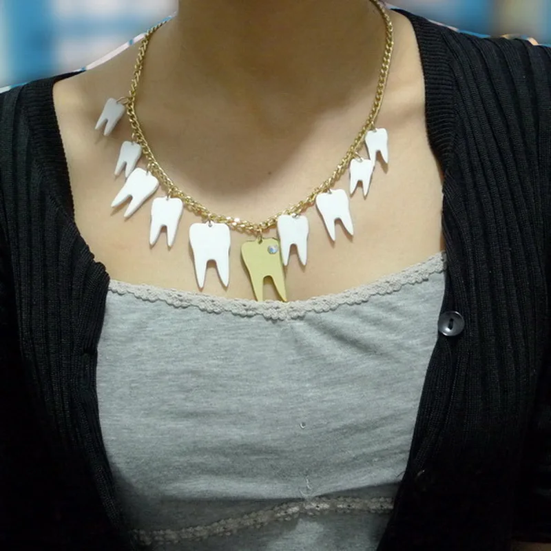 

80N Tooth Tooth Neckalce Creative Necklace Acrylic Fashion Neckalce for Woman
