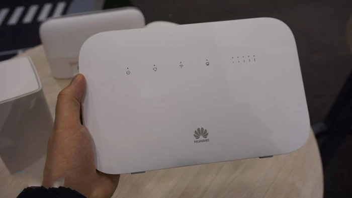 Разблокированный huawei B612 B612s-25d маршрутизатор 4G LTE Cat6 300Mbs CPE маршрутизатор+ 2 шт 4G антенны