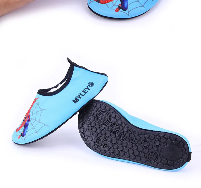 boys-swim-shoes-1_01_03