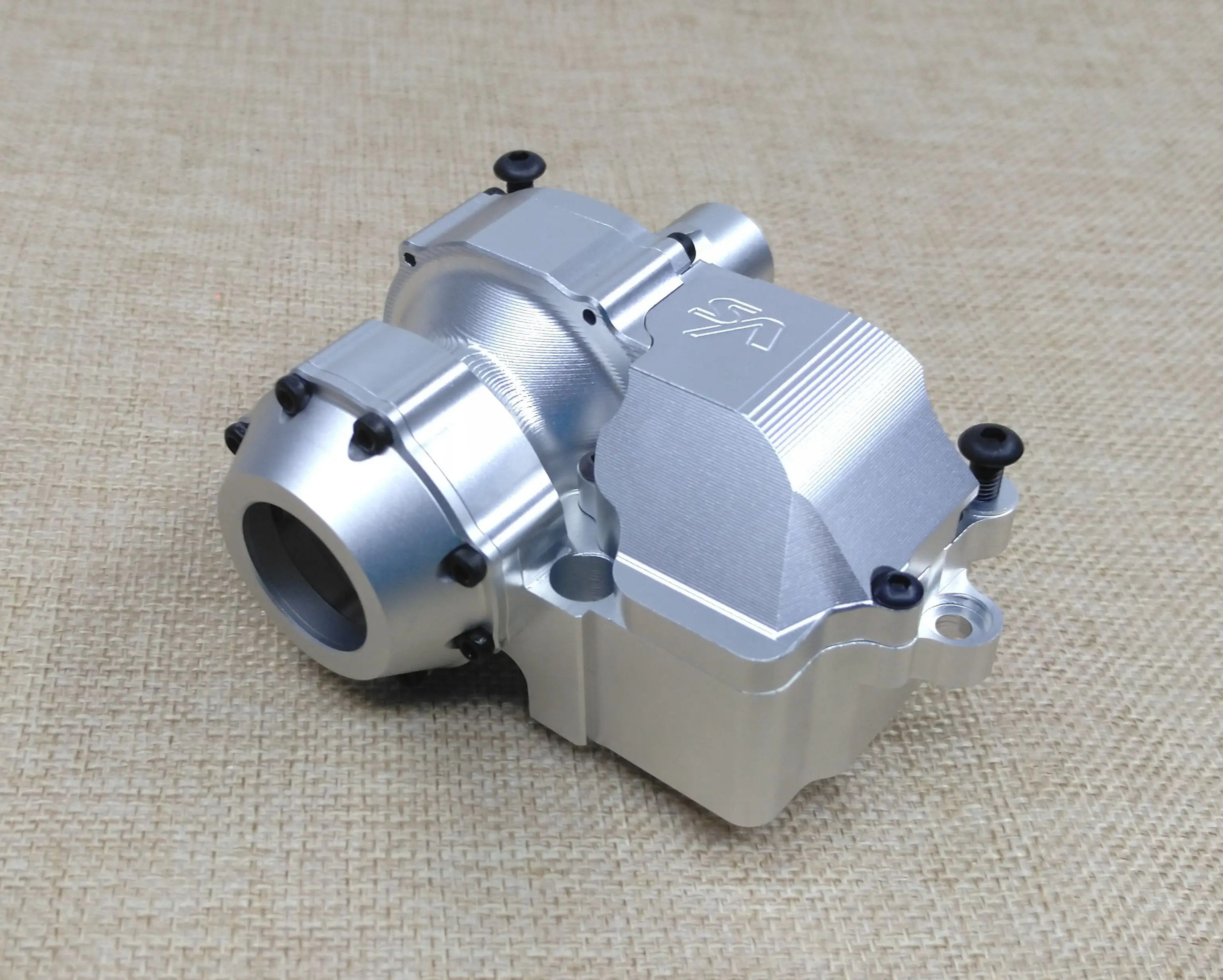 

Aluminum Center Transmission Box for VITAVON 1/7 Traxxas Unlimited Desert Racer TRAXXAS UDR