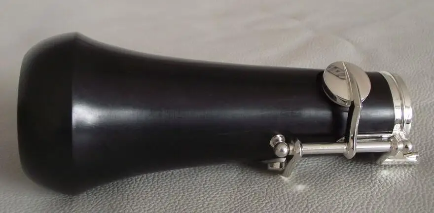 Рисунок 5 - Отличный гобой из эбенового дерева с ключом C