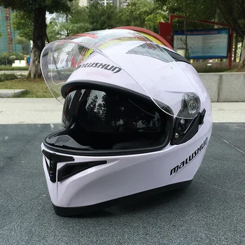 

The latest MAIUSHUN SNR motorcycle helmet racing cross-country bifocals full-length winter helmet safety helmet