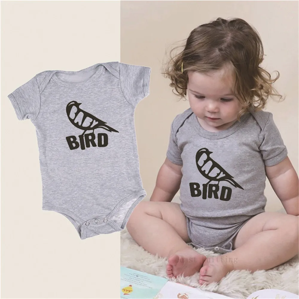 

1pc Baby Boy Girl Clothes Bodysuit Grey Cotton Short Sleeve Bird Painted Summer Jumpsuit Infant Comfortable Round Neck Outfit