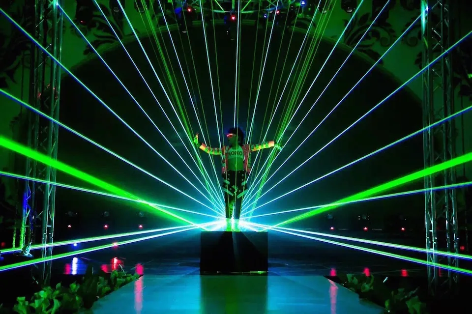 чп лазерное шоу
