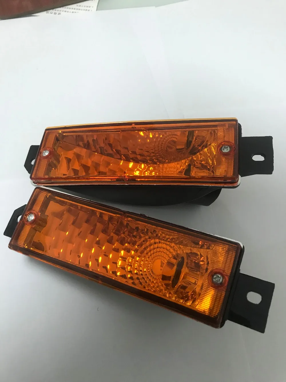 

For BMW E30 M40 Reflector Indicator Blinker Front Bumper Corner Signal Light lamp Yellow 1983-1991 RH&LH