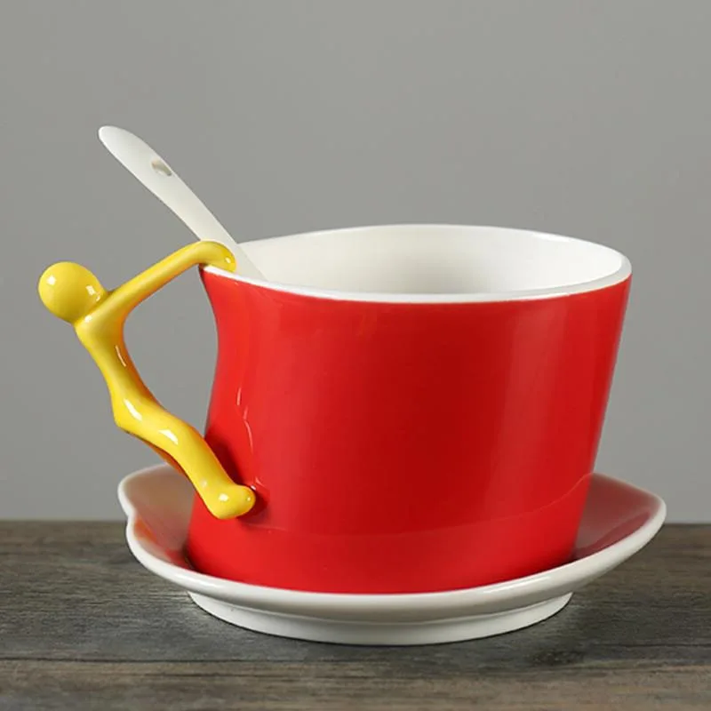 YeFine Creative Personality Porcelain Coffee Cups And Saucer Ceramic Coffee Set Accessories Pottery Tea Cups Black Teacups YeFine Creative Personality Porcelain Coffee Cups And Saucer Ceramic Coffee Set Accessories Pottery Tea Cups Black Teacups