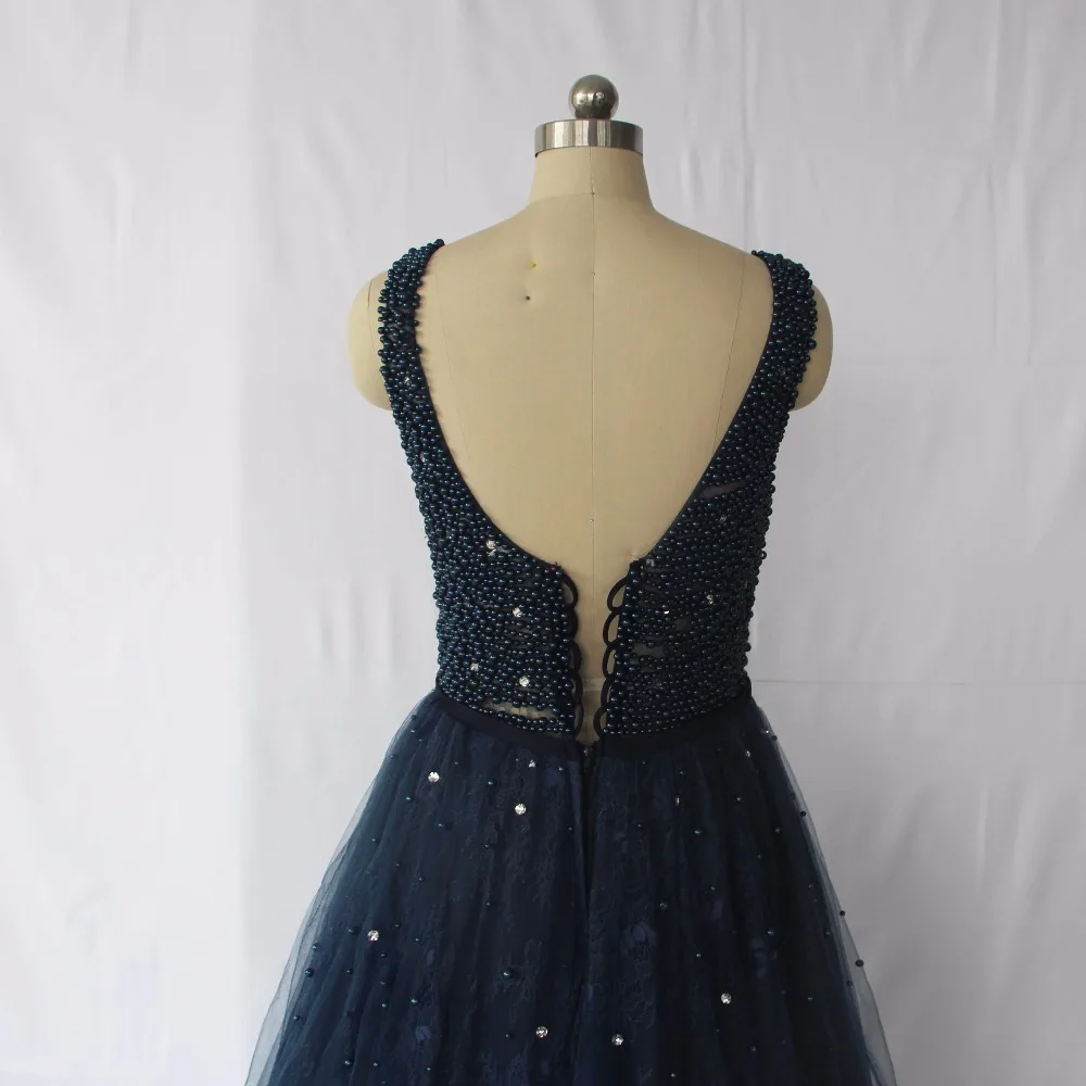 Мода Vestidos De Fiesta темно-синее платье с круглым вырезом и жемчугом без рукавов с открытой спиной ТРАПЕЦИЕВИДНОЕ платье для выпускного вечера