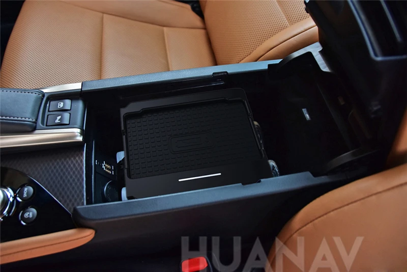 QI Car Wireless Charger For Lexus GS 2014 2015 2016 2017 Intelligent Infrared Fast Wireless Charging Car Phone Holder For iphone