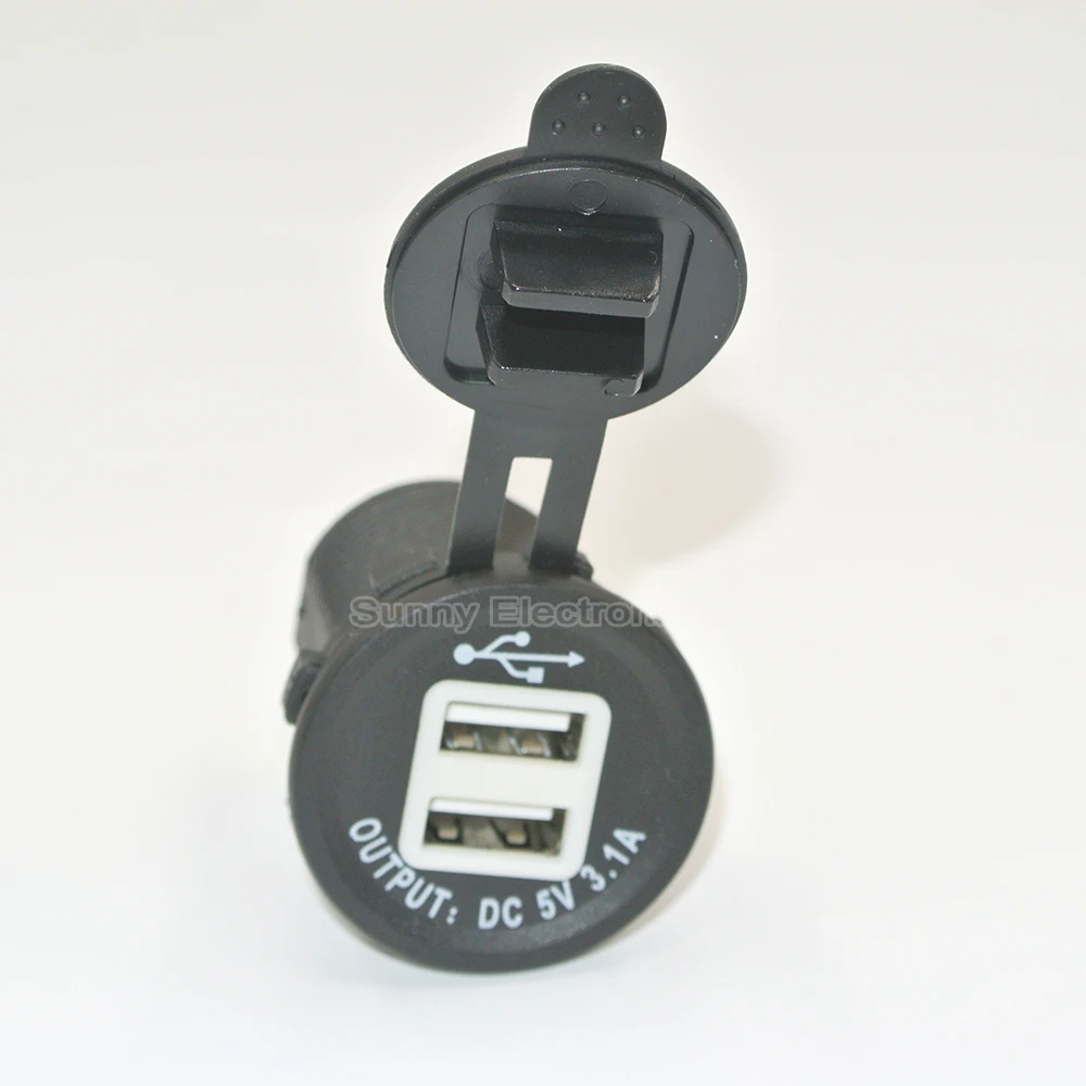 

Автомобильное зарядное устройство с двумя USB-портами для мотоциклов, адаптер питания, розетка для прикуривателя, быстрое зарядное устройство для квадроциклов, лодок