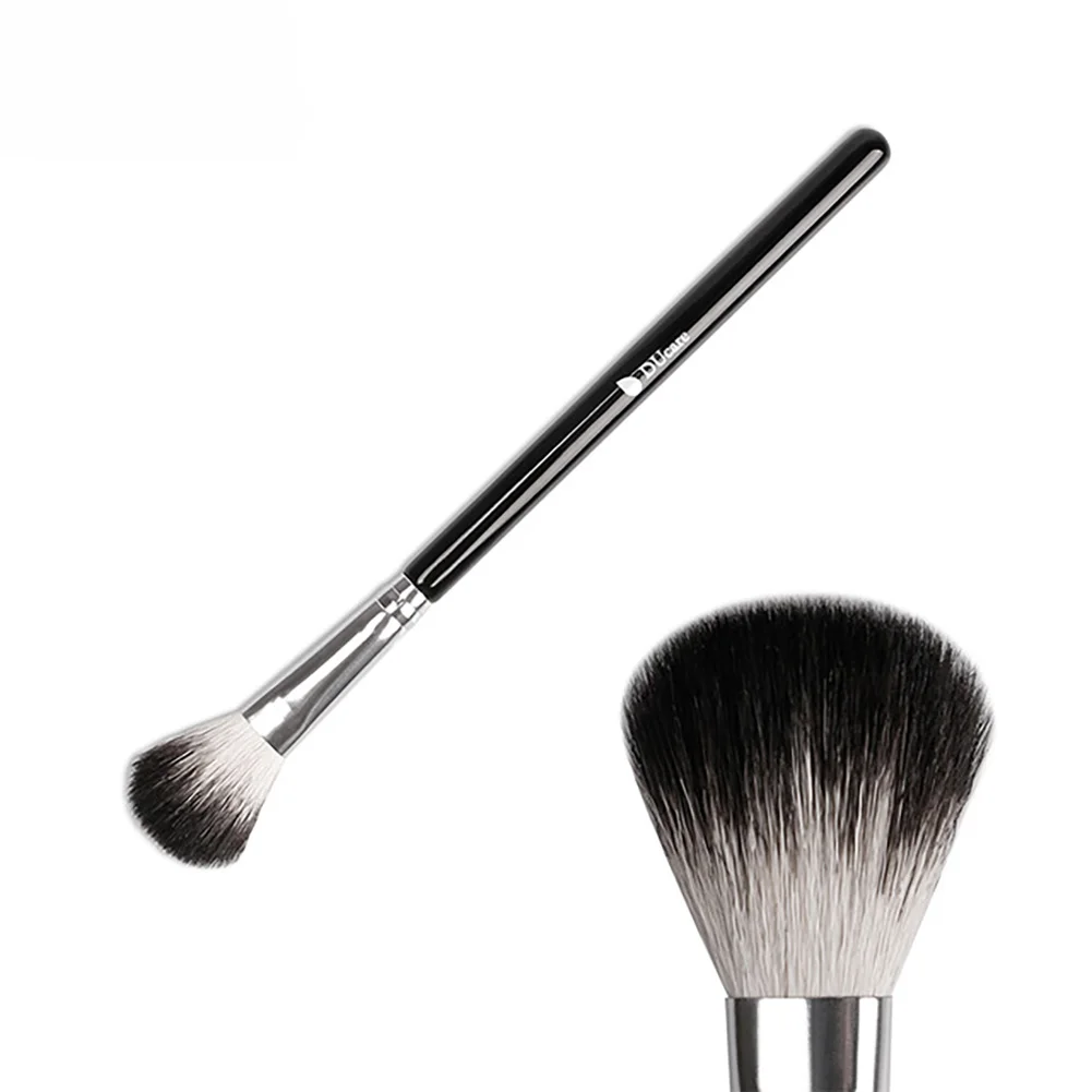 

1Pc Portable Highlighter Brush Makeup Brushes Fan Blending Eyeshadow Contouring Blush Brush Soft Hair Cosmetic Tool As Shown