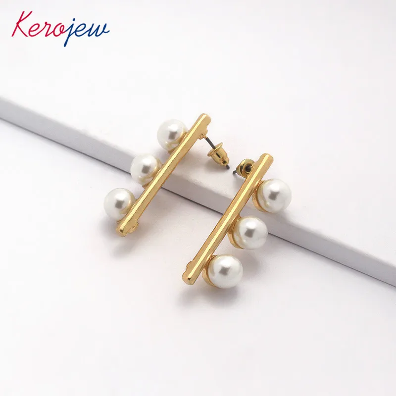 

Korea 3 Simulated-pearl pearls Ins Stud Earrings Zinc Alloy OL Lady Ethnic Statement Accessories Earring For Women Brinco Bijoux