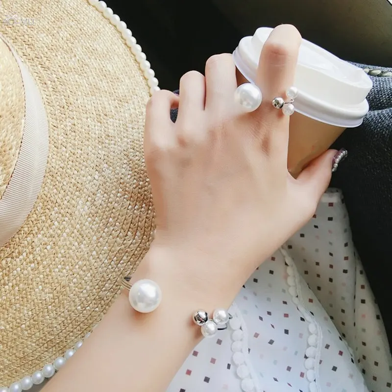 

AOMU 1PCS Korea Imitation Pearl Beads Opening Adjustable Bangle Metal Silver Color Bangle For Women Girls Jewelry